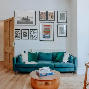Dragon Parade - Central Apartment Harrogate